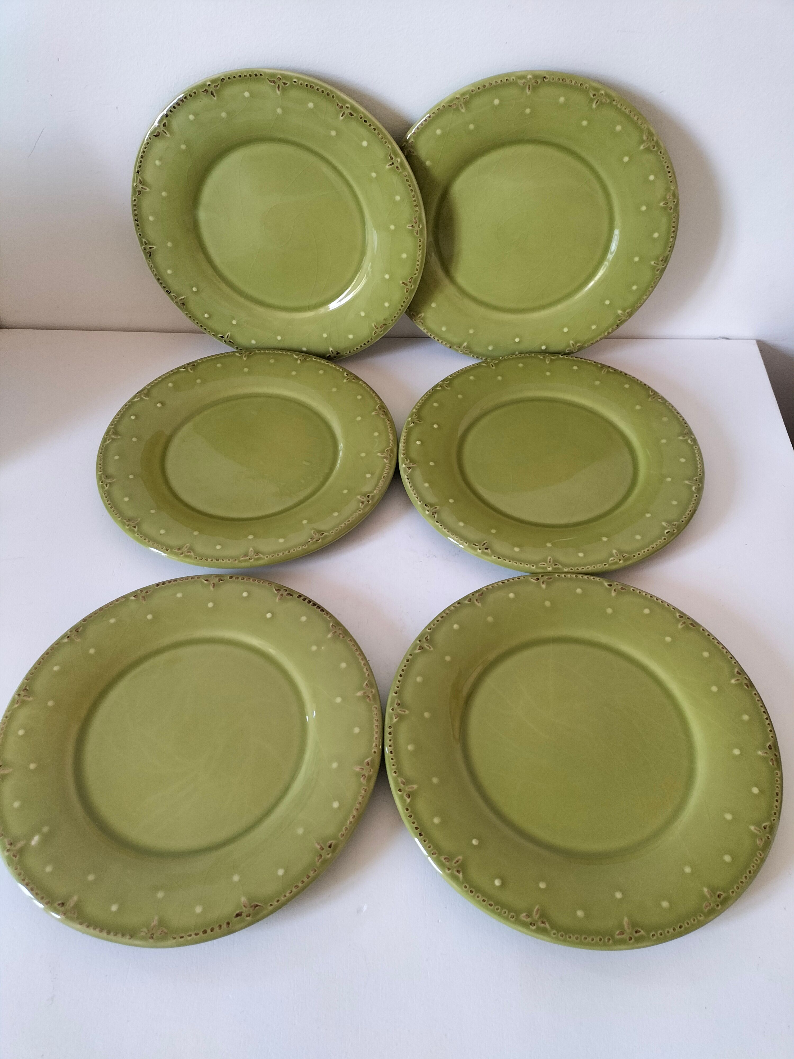 6 olive green plates with dotted relief, workshop ceramic style