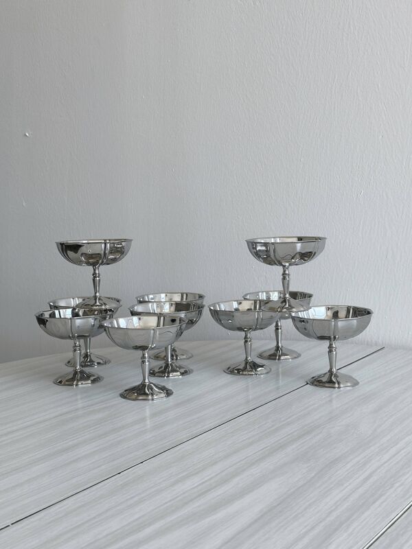10 coupelles sur pied en inox Letang Remy