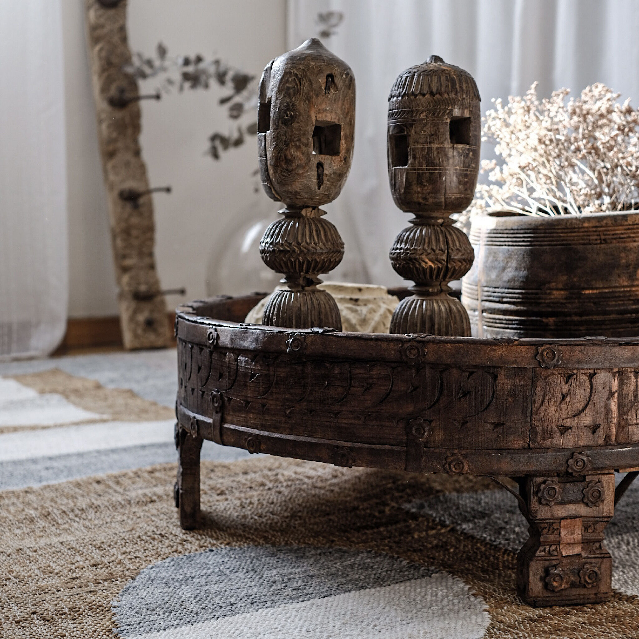 Chakki old coffee table