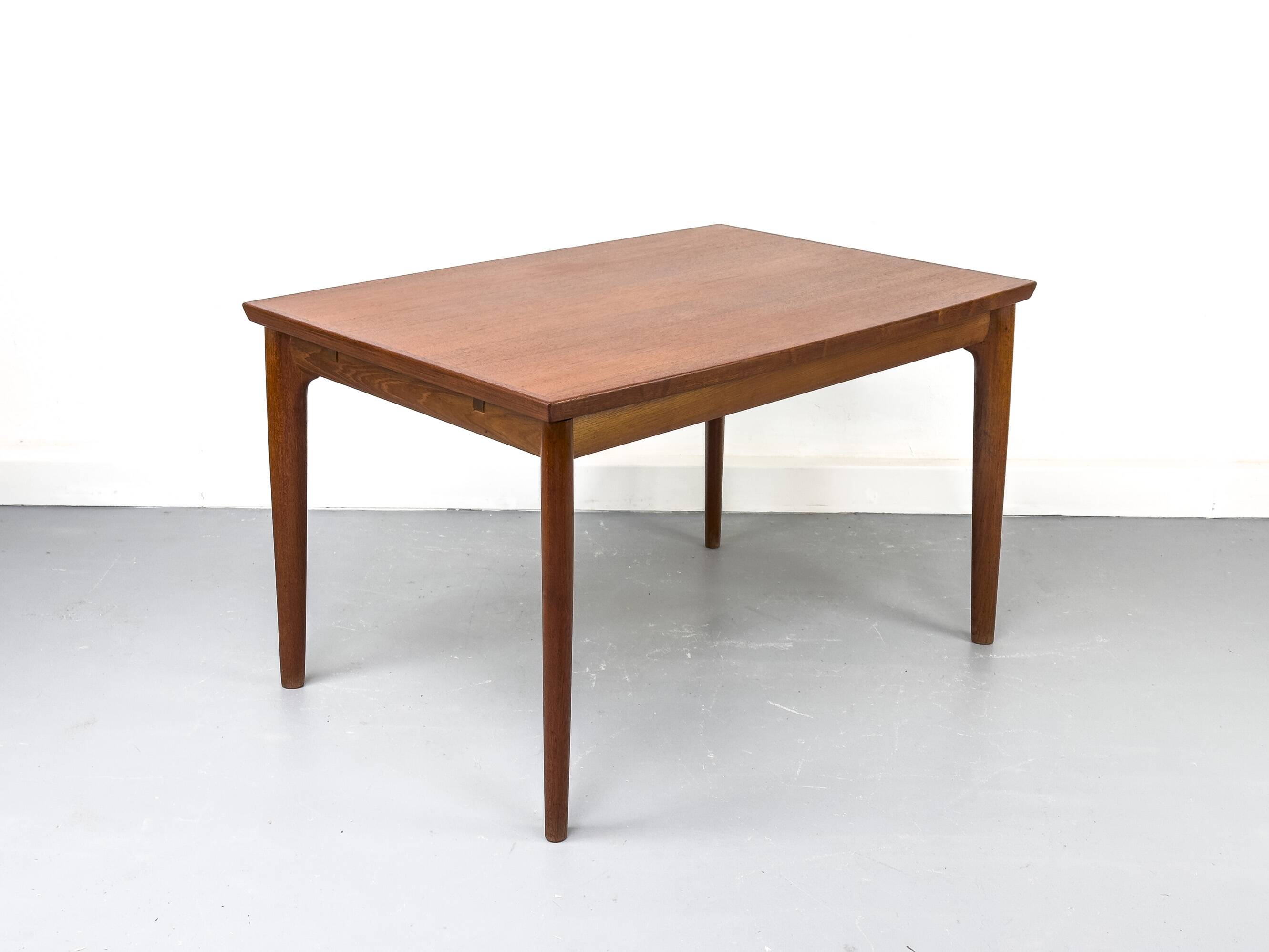 Table extensible en teck par Grete Jalk pour Glostrup, 1960