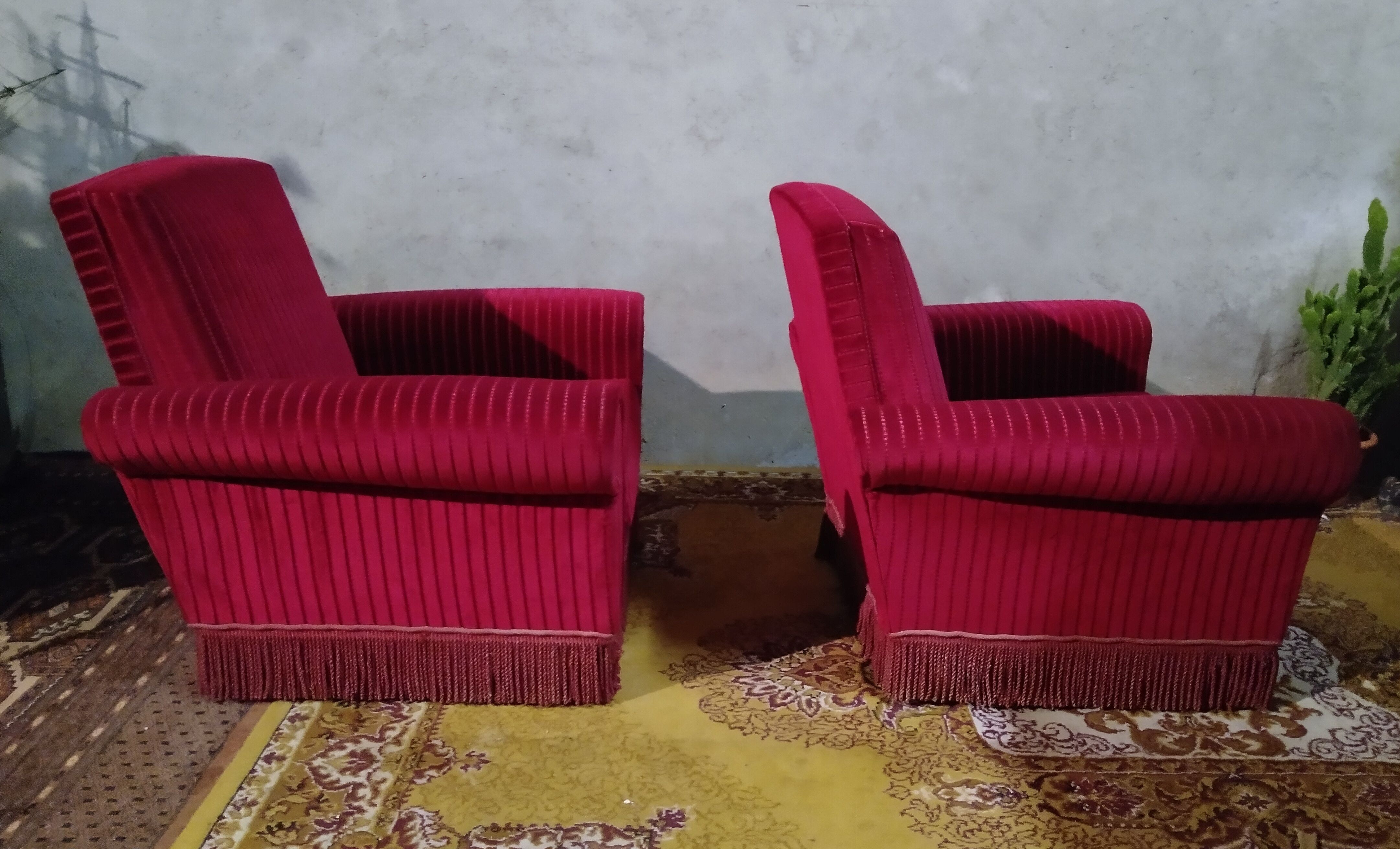 Pair of velvet armchairs
