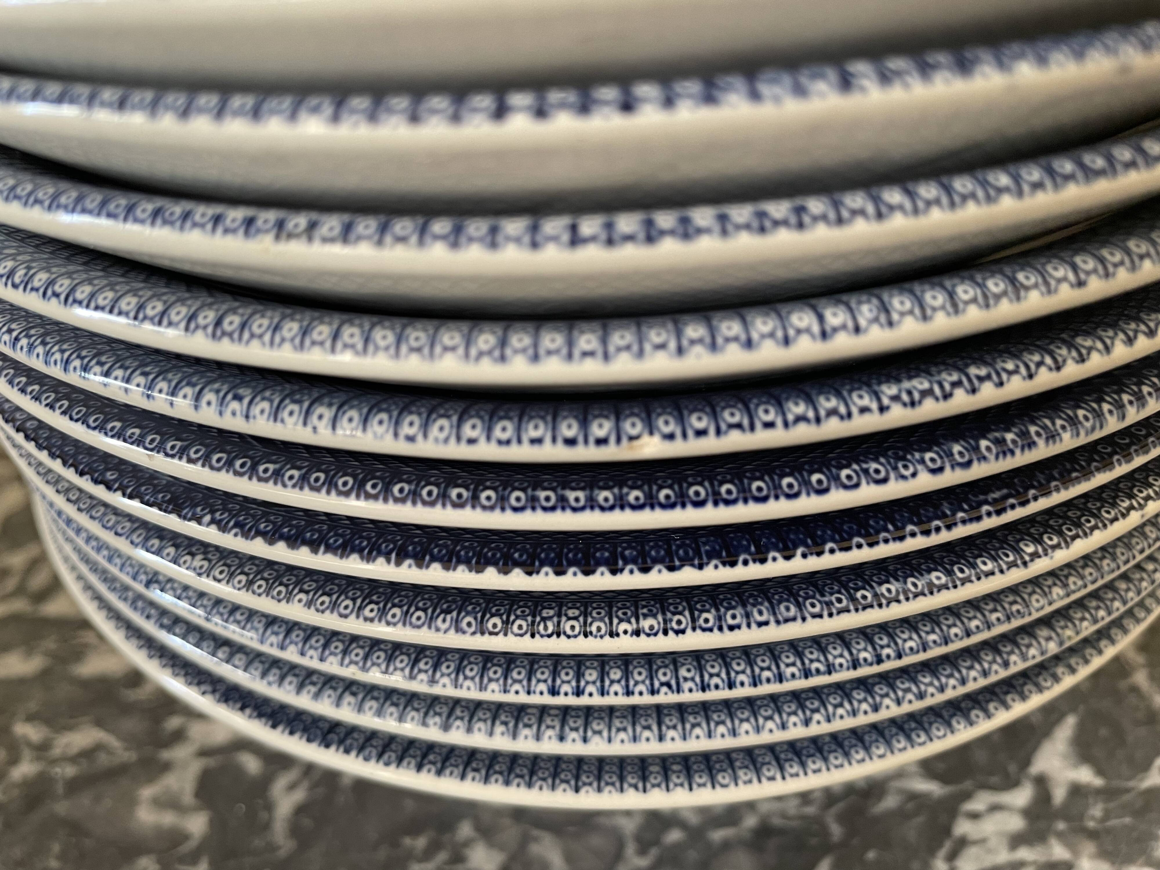Hollow earthenware plates Churchill Willow Blue