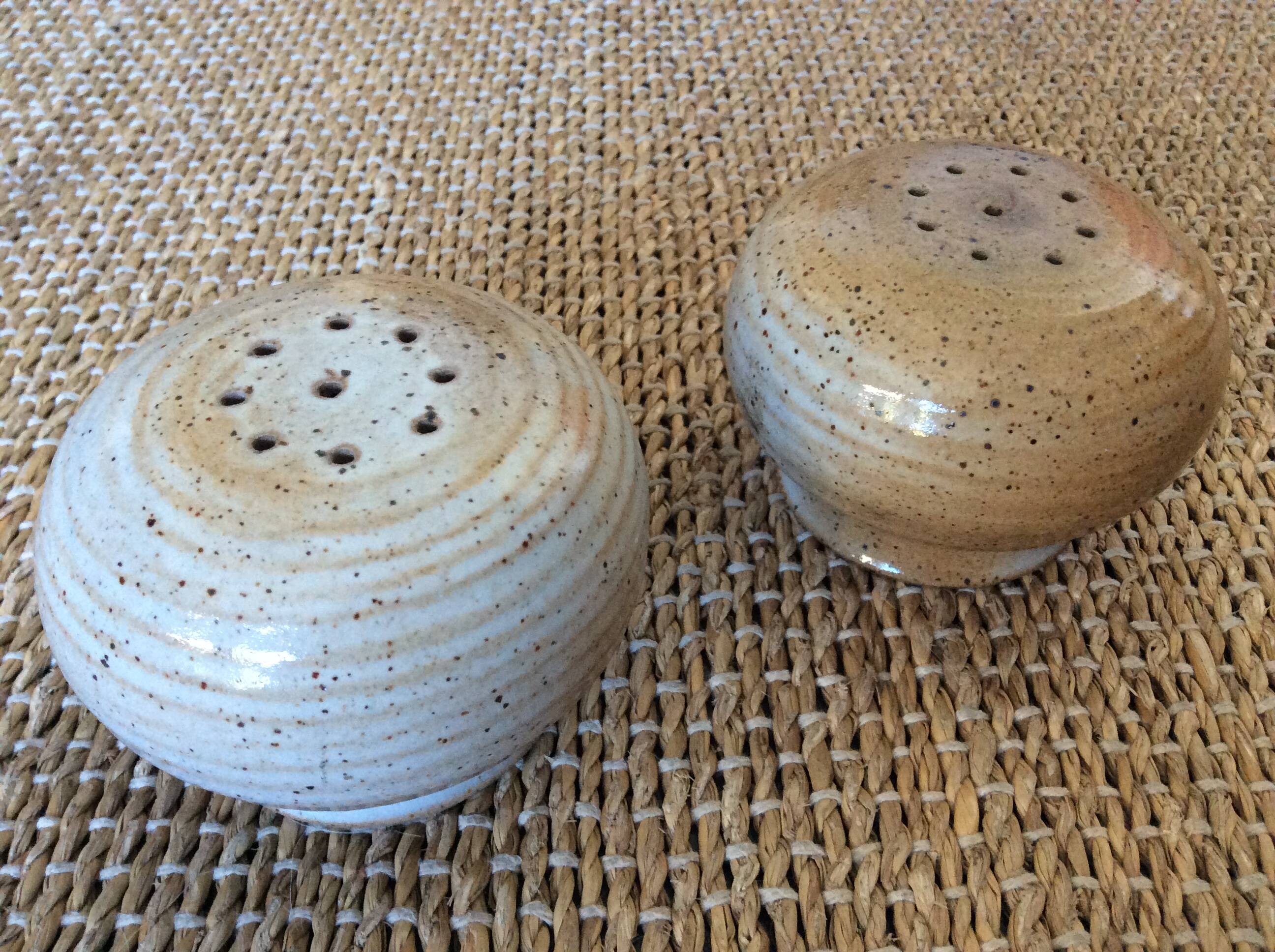 Salière et poivrier  en grès