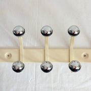 Porte manteaux mural 10 boules métal et chrome vintage