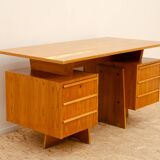 Immense bureau tchécoslovaque entièrement rénové, années 1970, Europe centrale