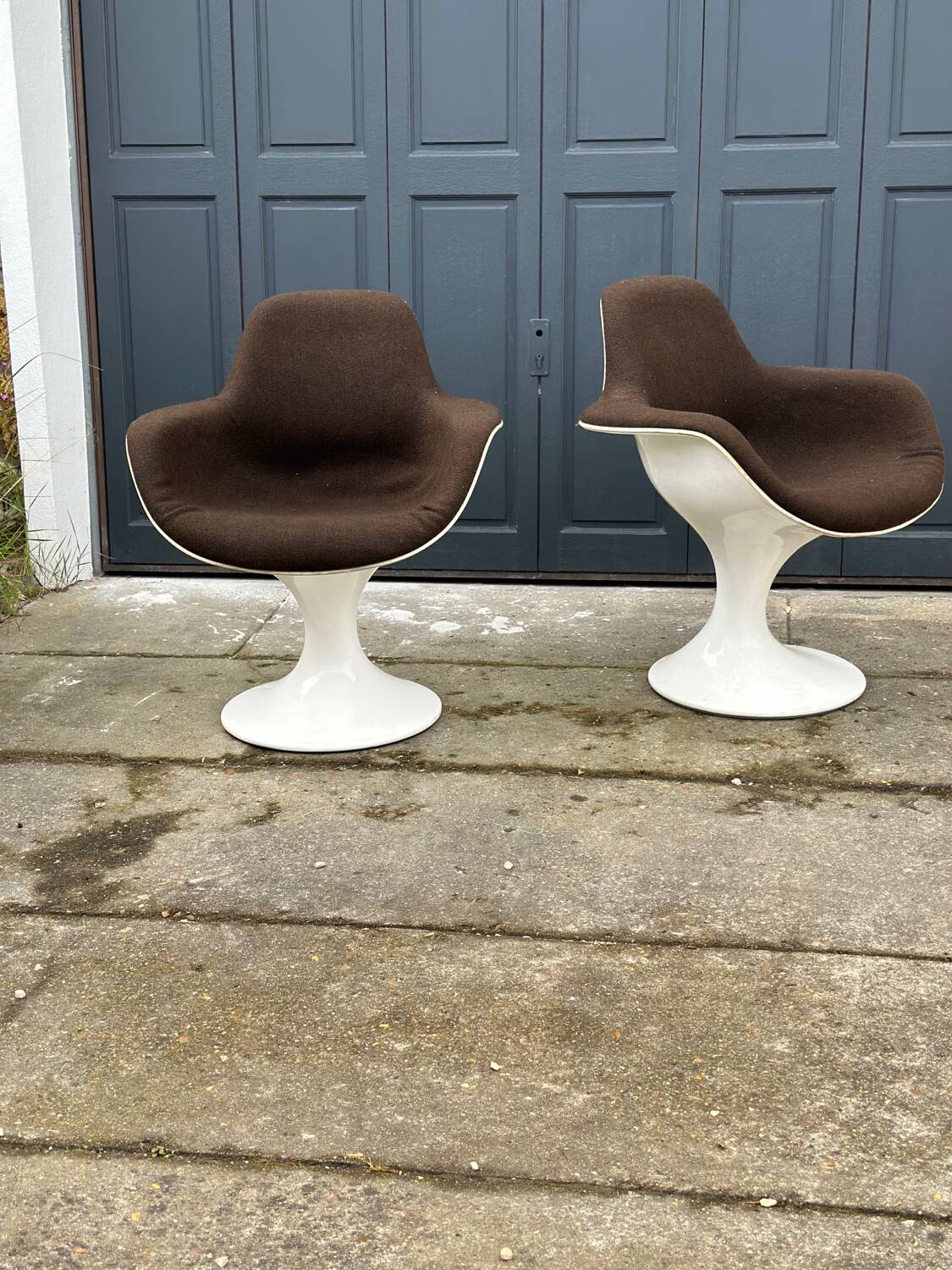 Pair of Orbit Herman Miller corca armchairs 1970