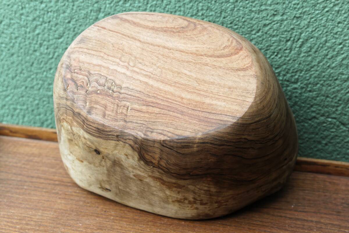 Free-form salad bowl in olive wood