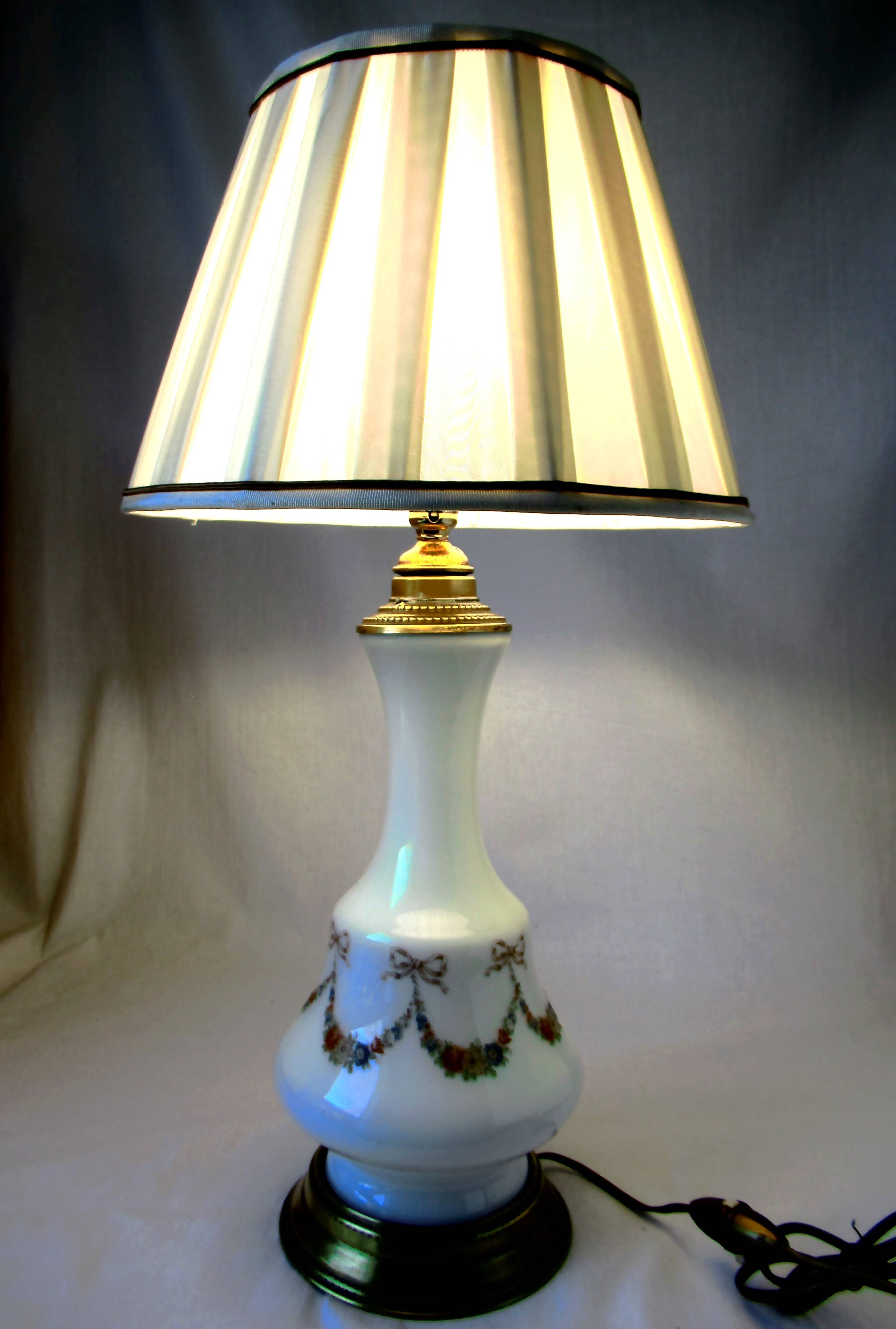 LIVING ROOM LAMP