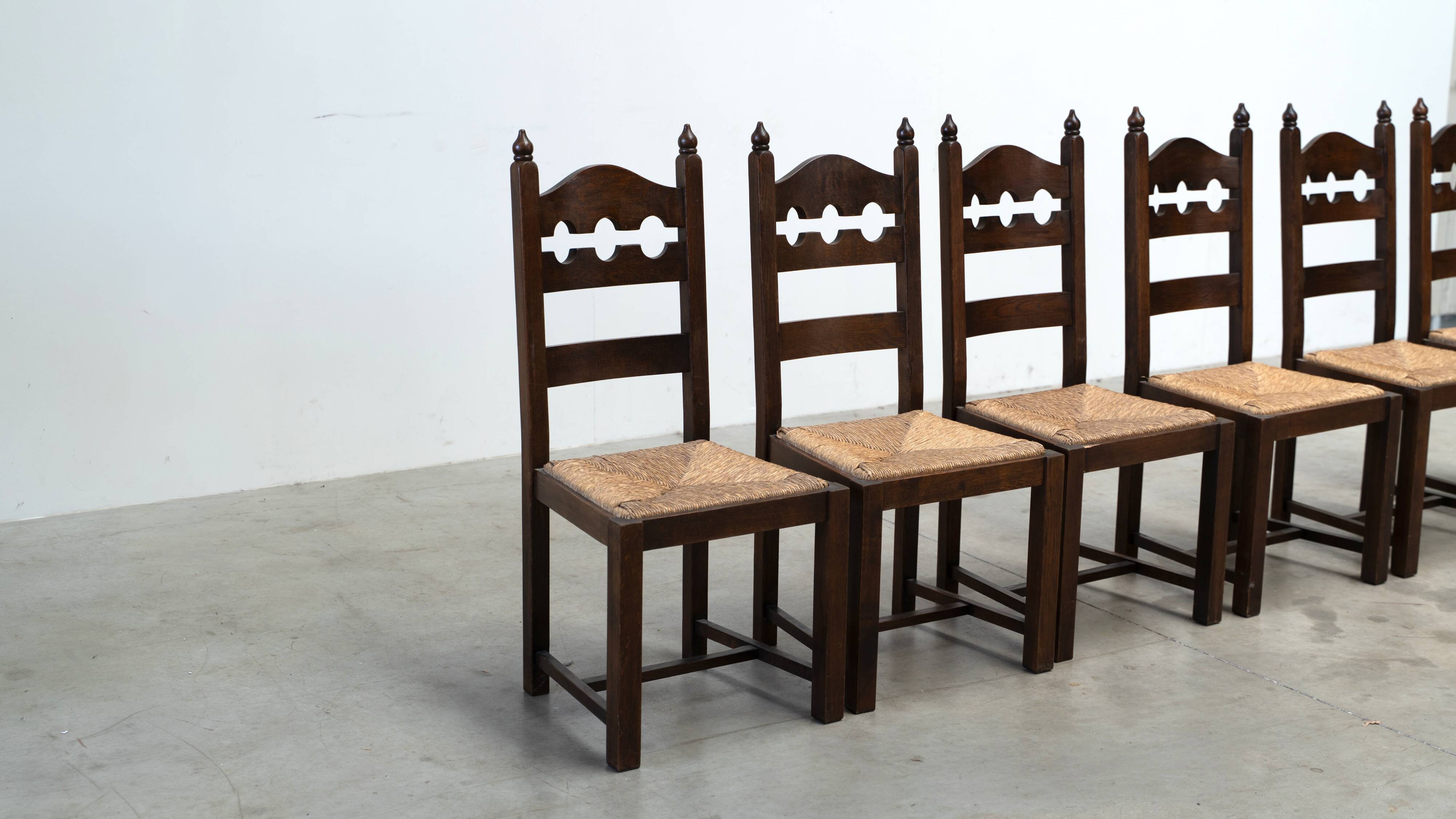 Ensemble de six chaises de salle à manger françaises