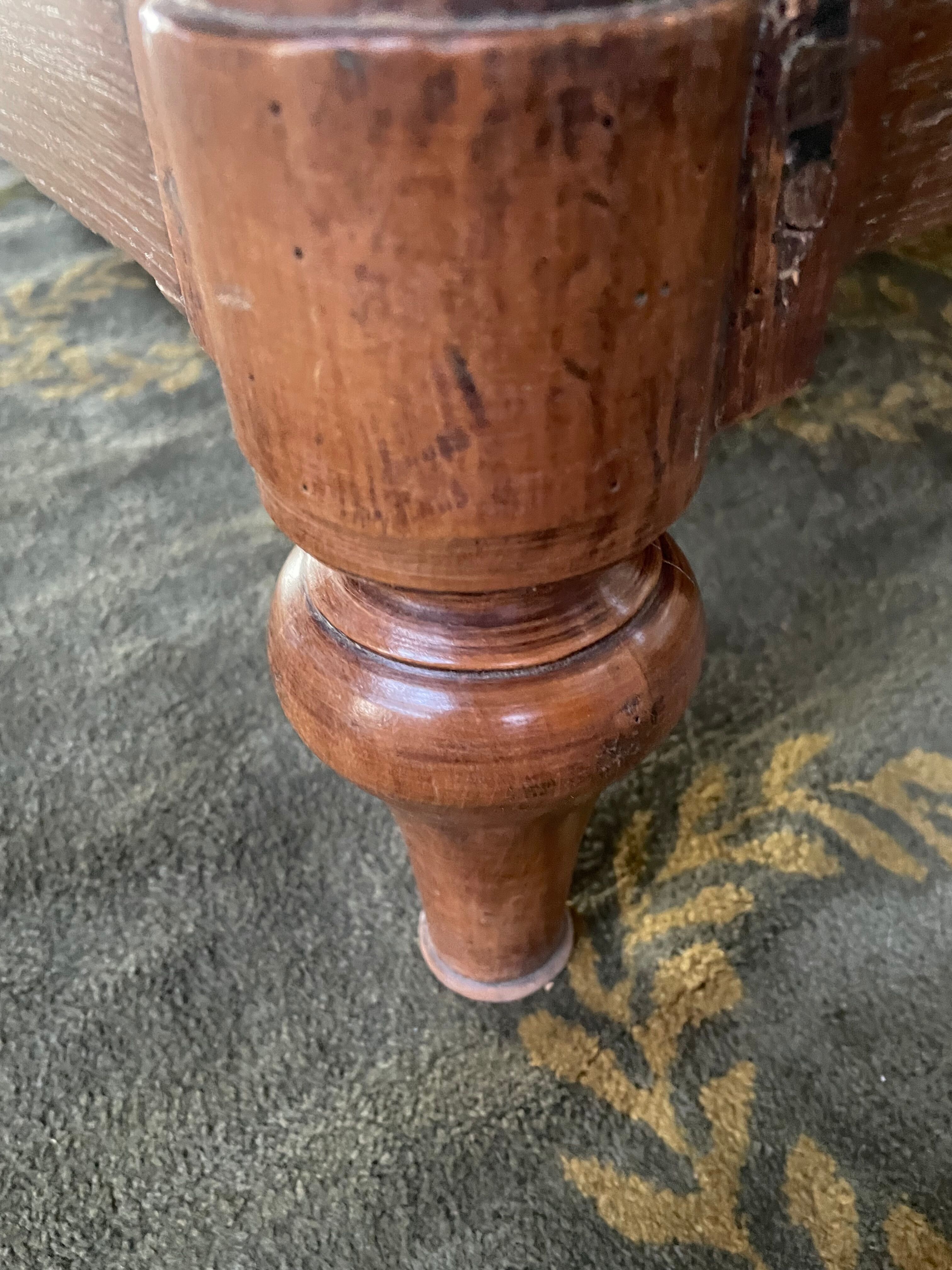 Commode Louis XVI en chêne 19eme