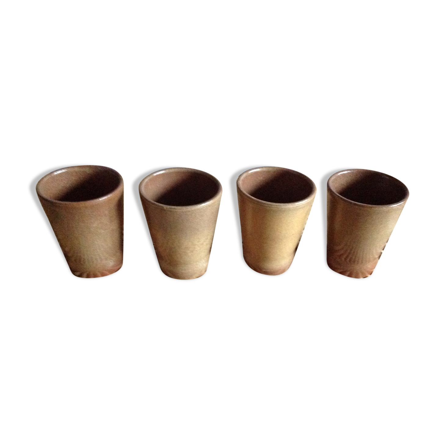 Cups in stoneware