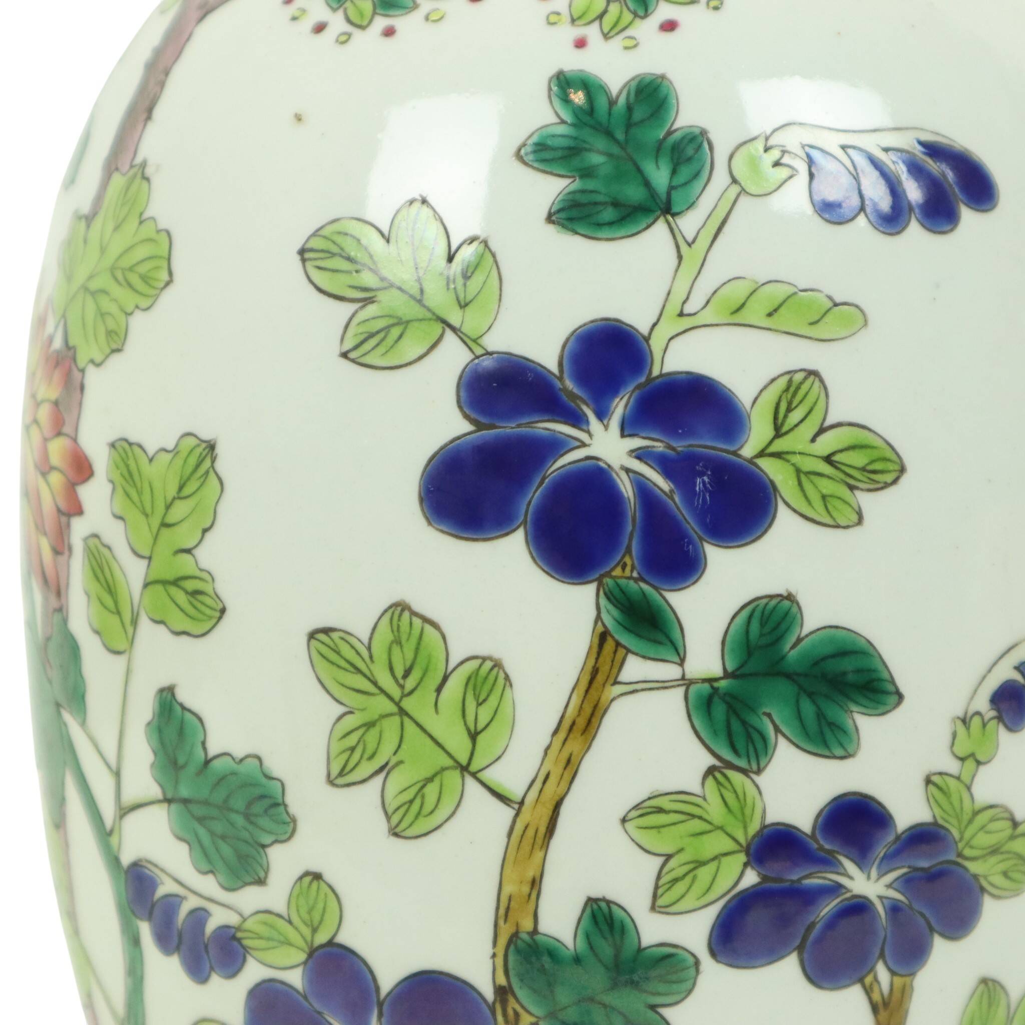 Chinese Porcelain Vintage Flower Vase Famille Rose 31cm