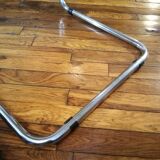 Cantilever armchair in smooth leather upholstery