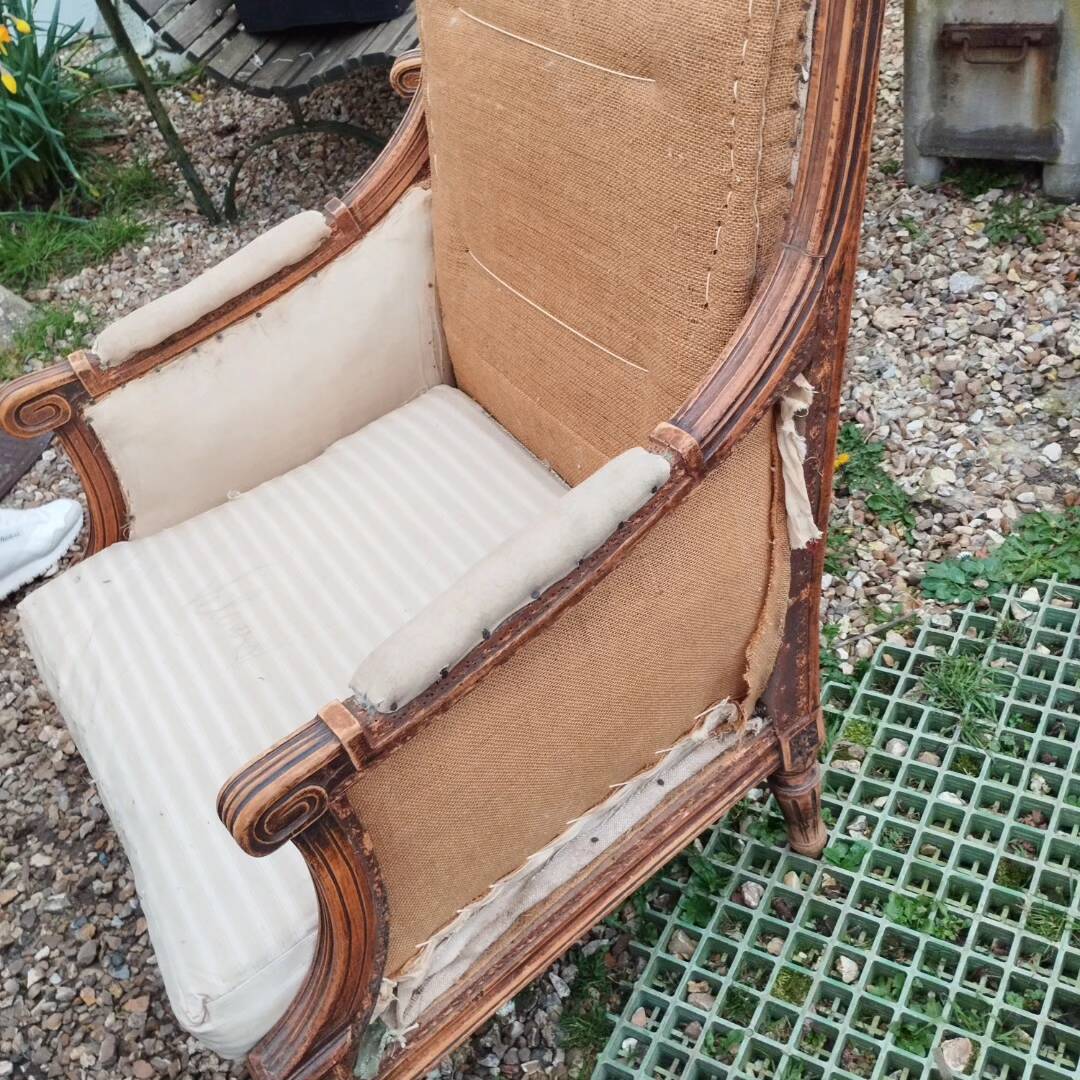 Paire de fauteuils anciens style louis xvi