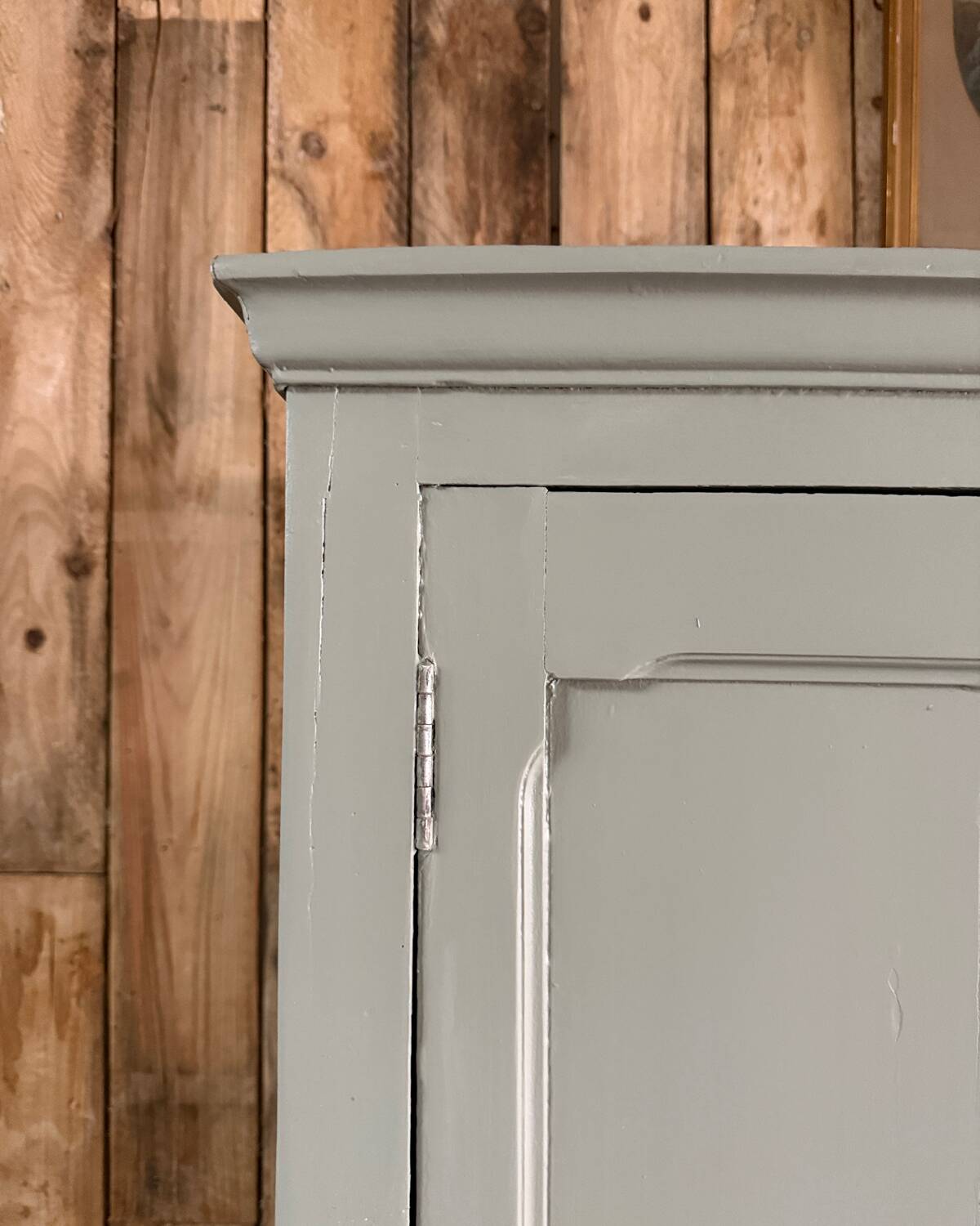 Armoire parisienne verte (rénovée)