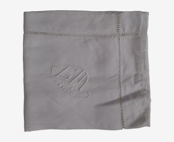 Taie d'oreiller, Monogramme et jours faits main