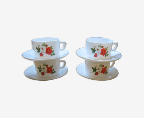 4 tasses à expresso de chez Arcopal vintage