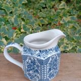 Milk jug Made in England 💐