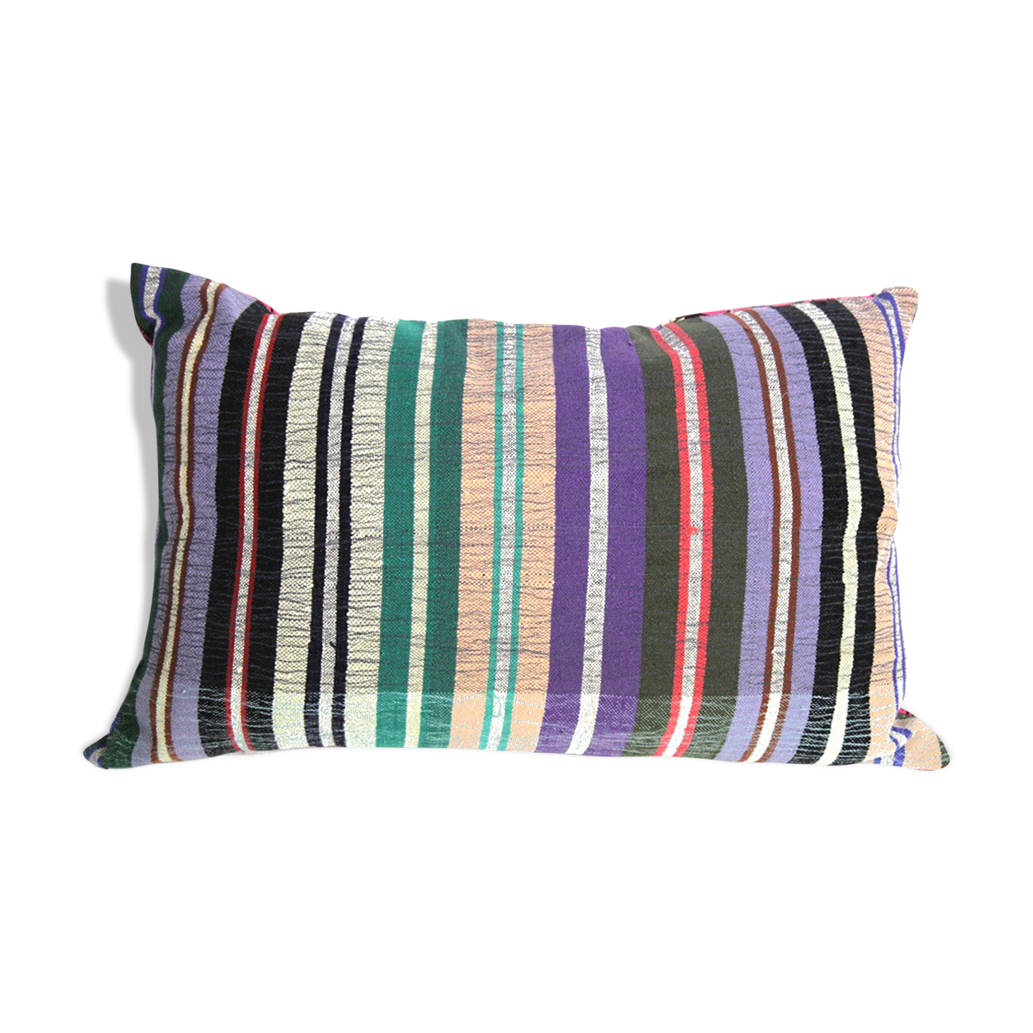 Cushion with stripes and wax