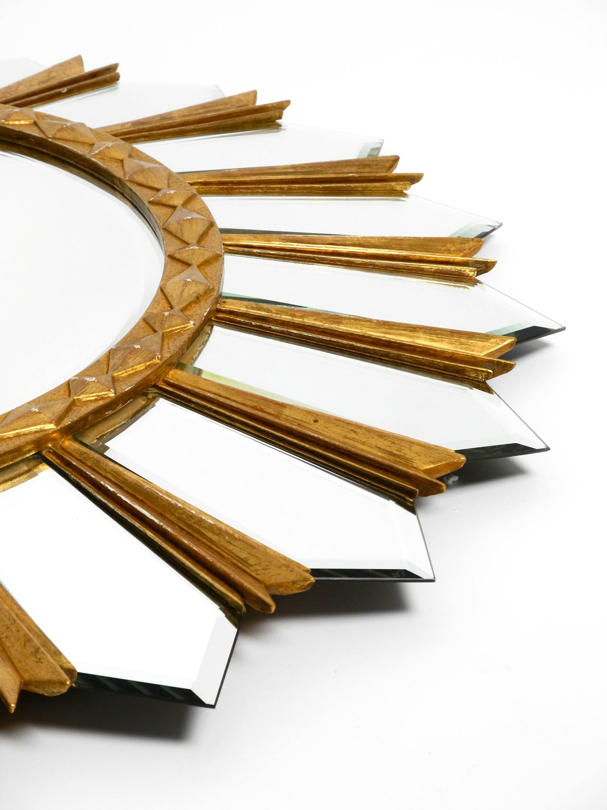 Large gilded Italian XXL Regency Sunburst Wall Mirror | diameter 93 cm