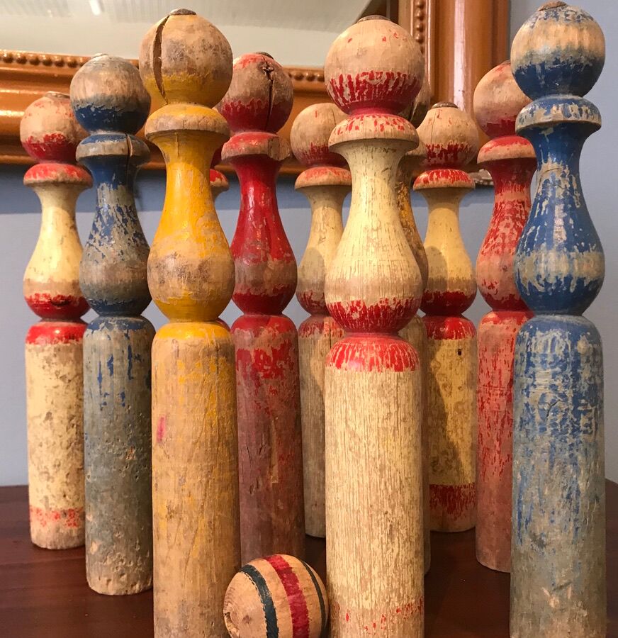 Jeu de 11 quilles bois circa 1930/50