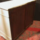 Former style Louis XVI in shabby white patinated wood 5 drawers