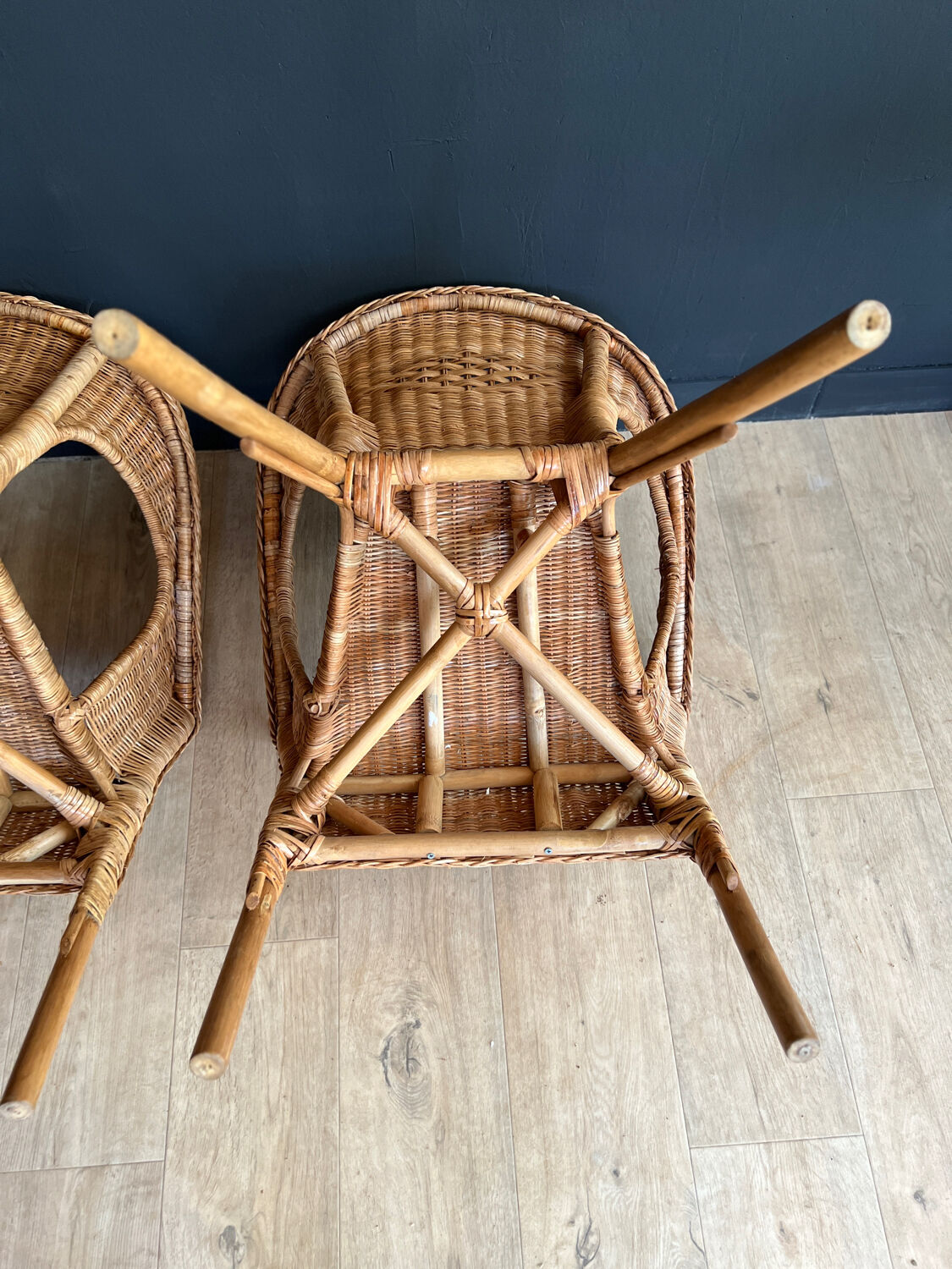 Paire de fauteuils en rotin et osier