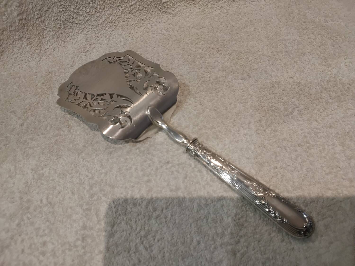 Asparagus server with 950 silver handle, Minerva silversmith Soufflot LXVI