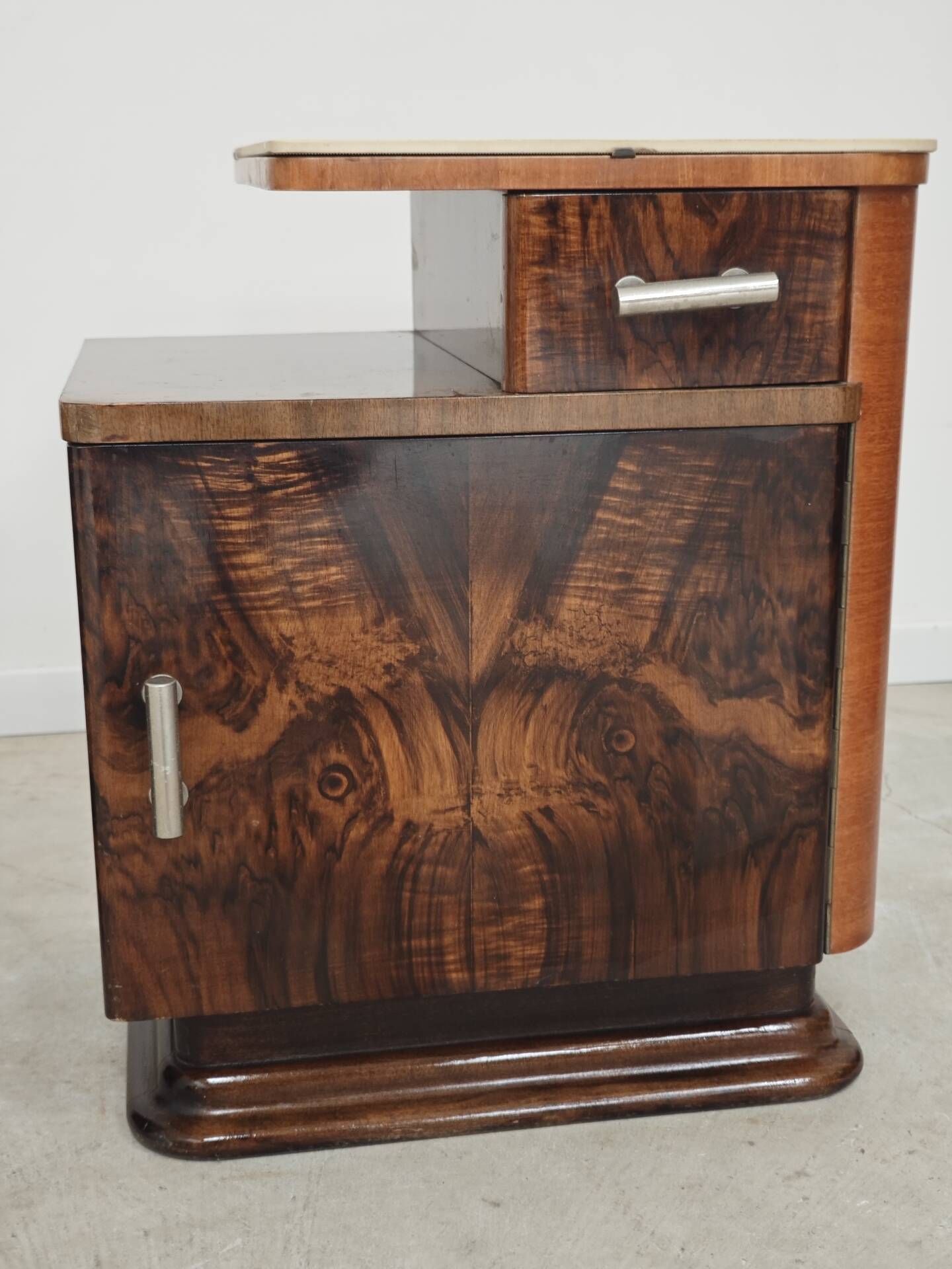 Pair of bedside tables by Jindrich Halabala for Up Zavody art deco 1950