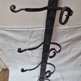 Coat rack with 4 iron coat hooks