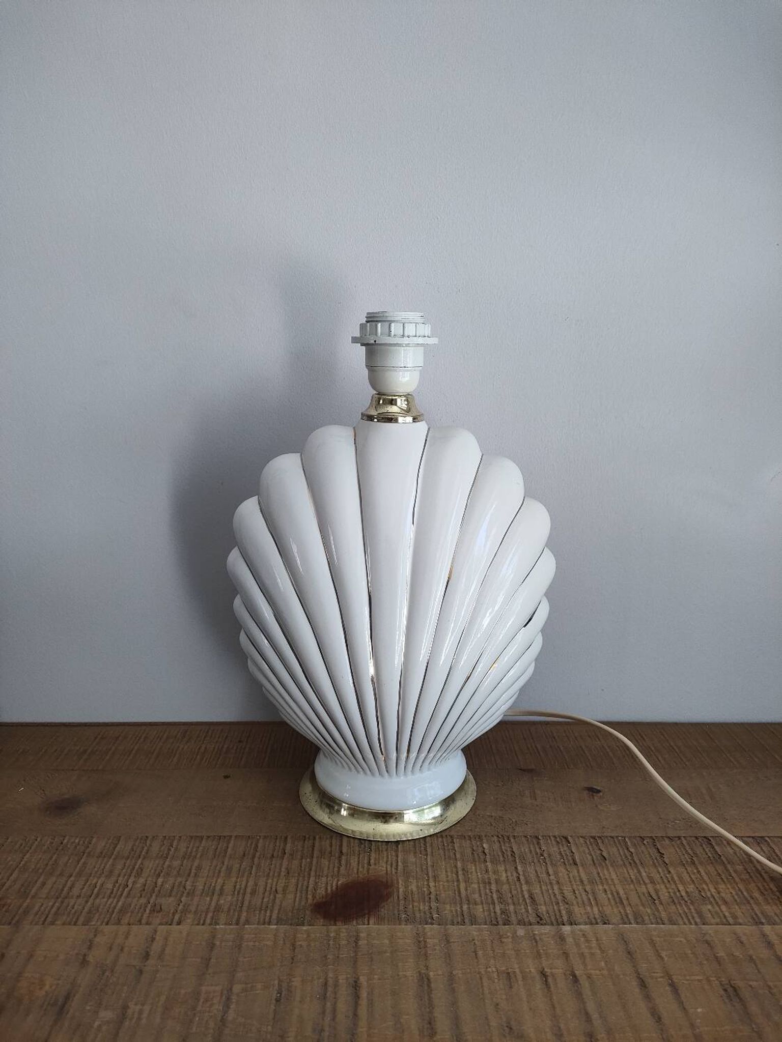Ceramic and gold metal shell lamp base - vintage