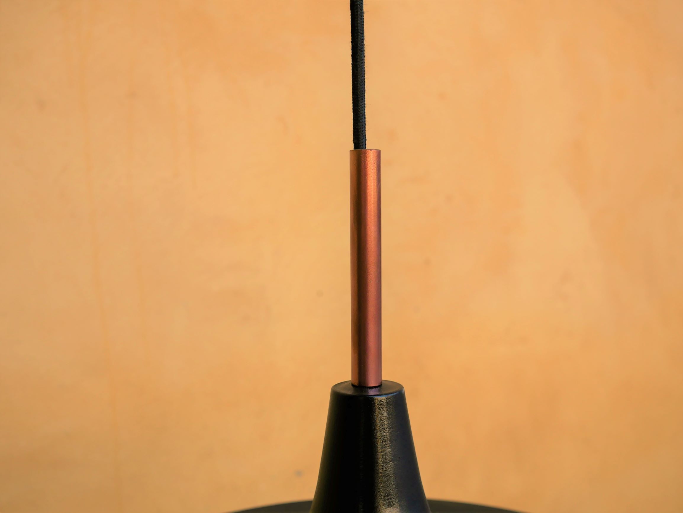 Vintage tulip hanging lamp in black metal and copper