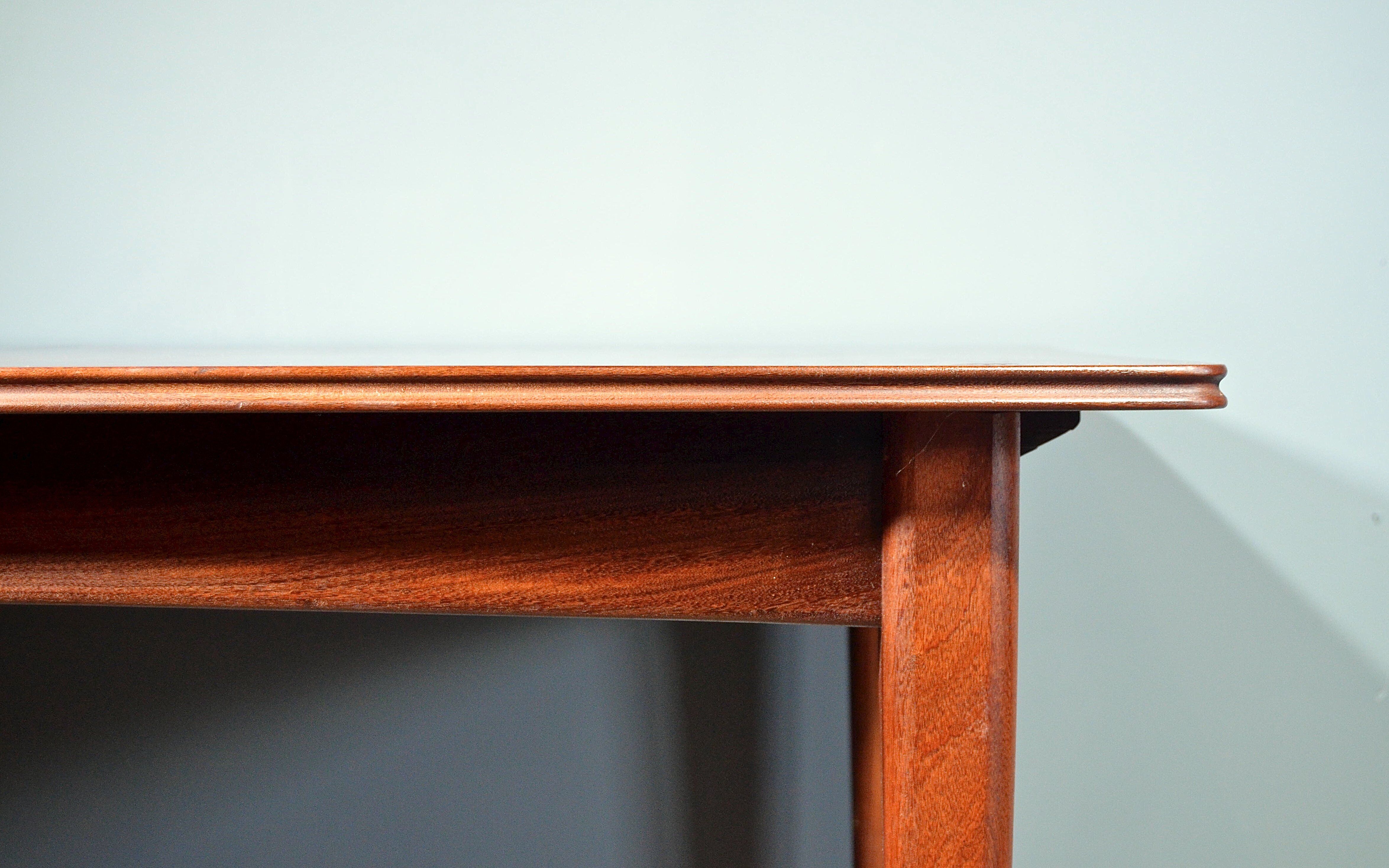 Midcentury Richard Hornby for Heal's Extending Afromosia Dining Table. Delivery. Vintage Modern / Re