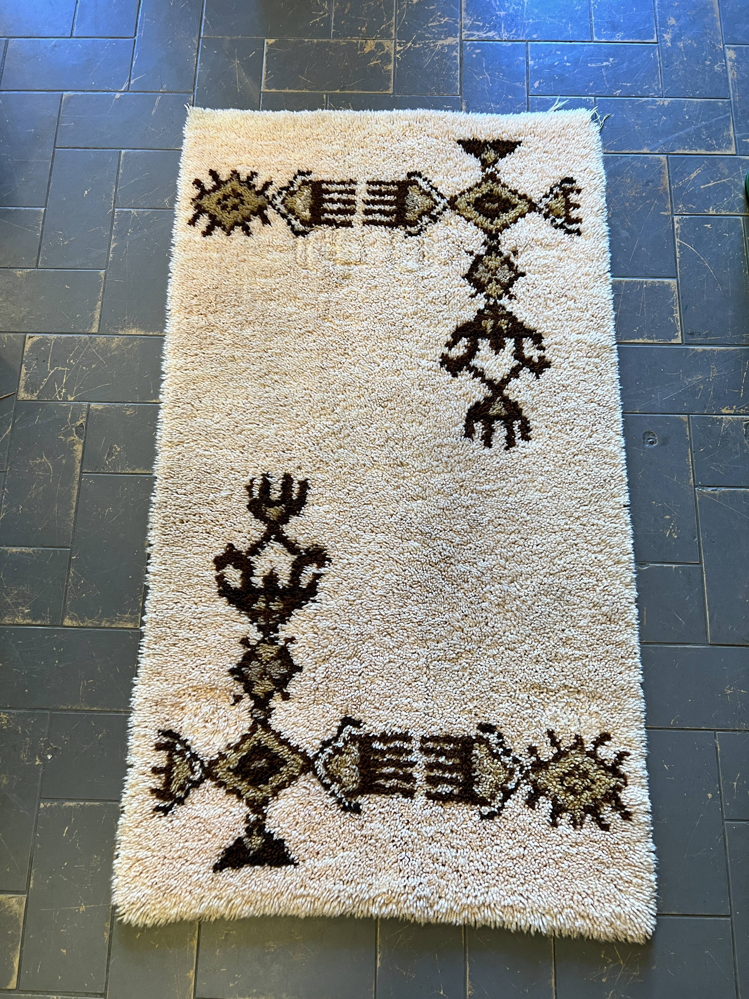 BHV - Vintage wool rug 60 x 110 cm