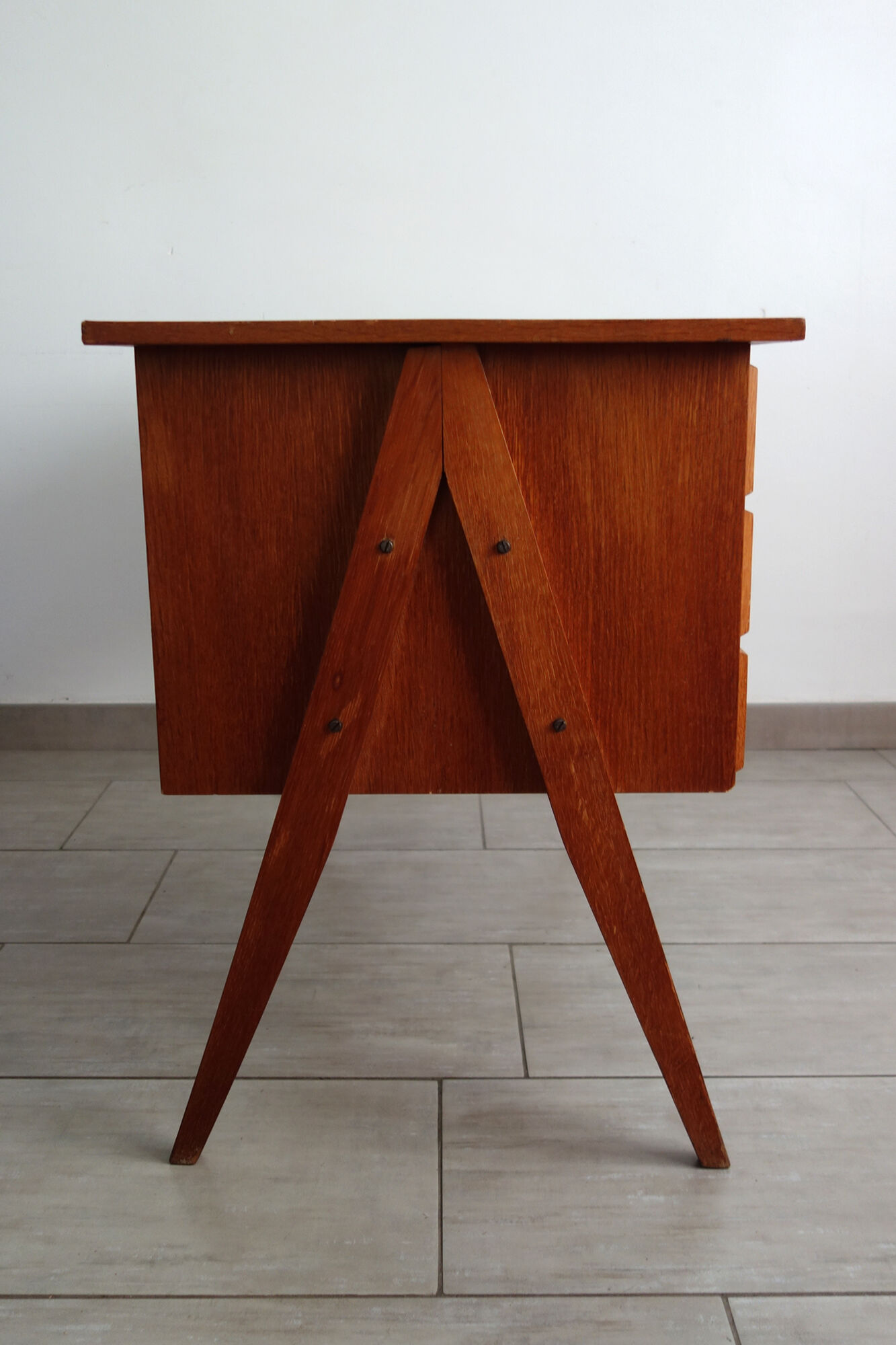 Vintage desk compass feet 60s