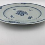 Plate in porcelain blue and white china xviii floral decoration