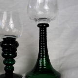Set of 5 green römer glasses engraved with vine pattern - Bavarian crystal - 70s / 80s