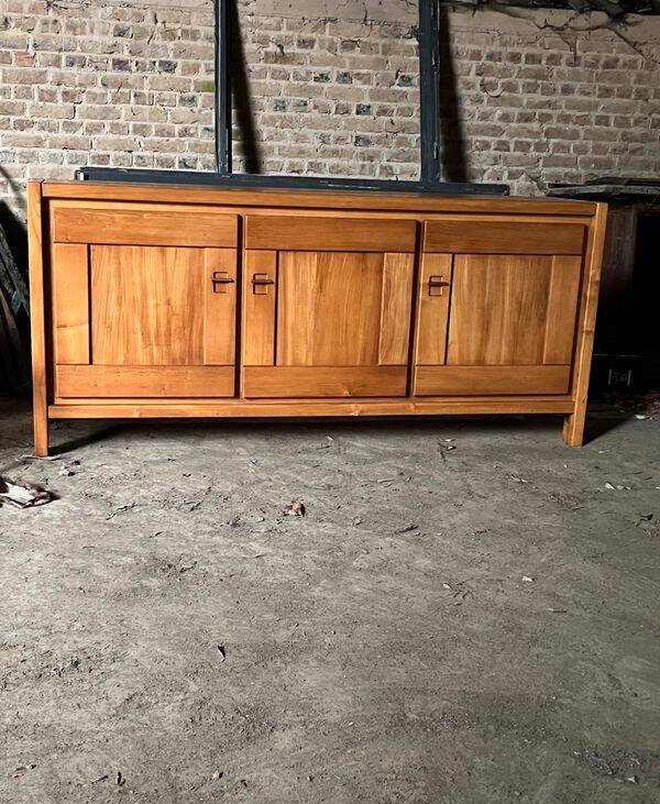 enfilade in an elm House revival from the 1960s-1970s