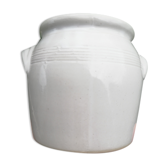 Sandstone ear pot