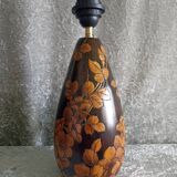 Lampe en bois sculpté motif floral