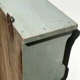 Patinated wooden kitchen end