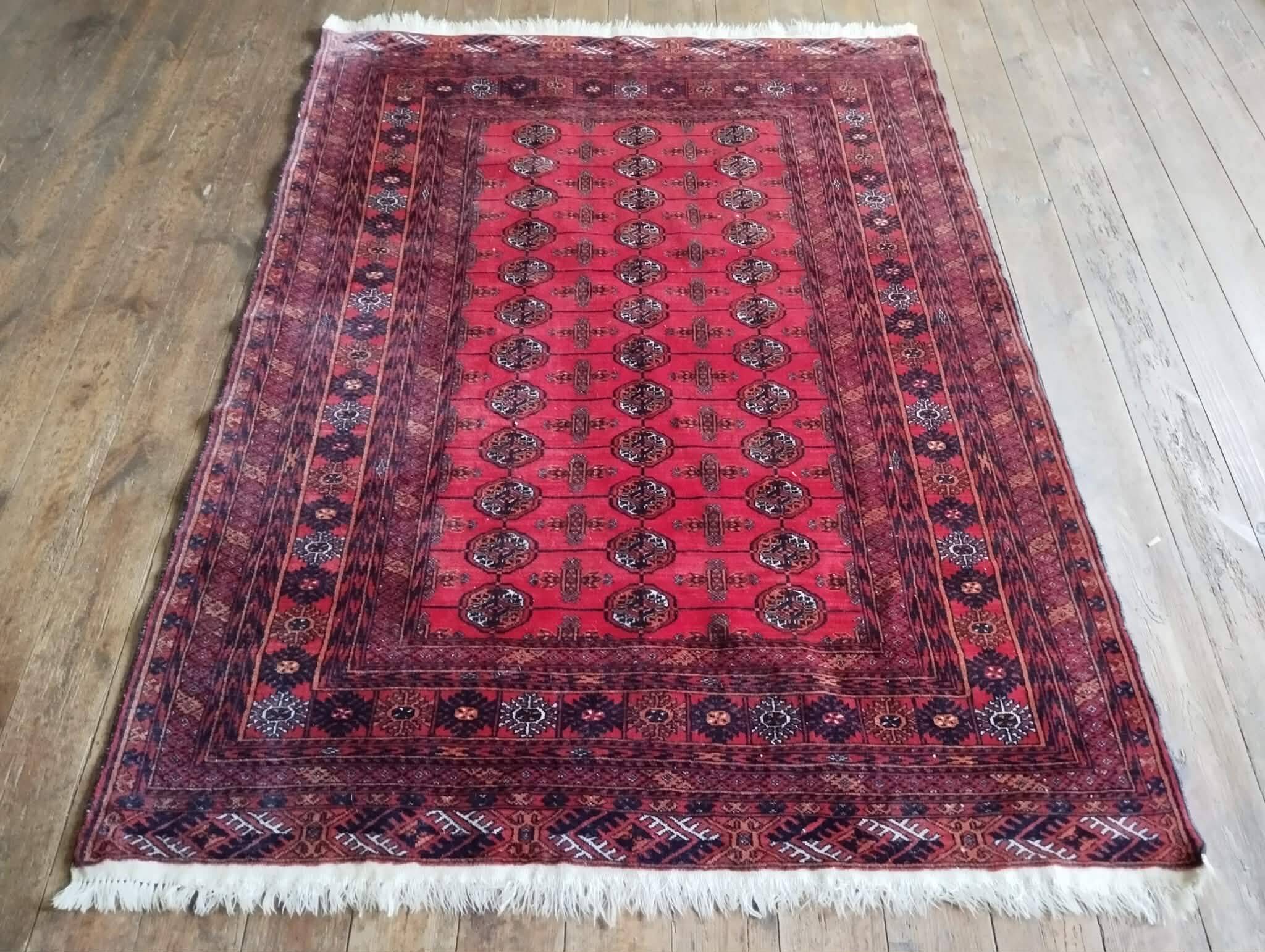 Handmade Turkmen Bukhara carpet 170x122cm
