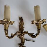 Ancienne paire d'appliques en métal doré style Louis XV - 2 lumières