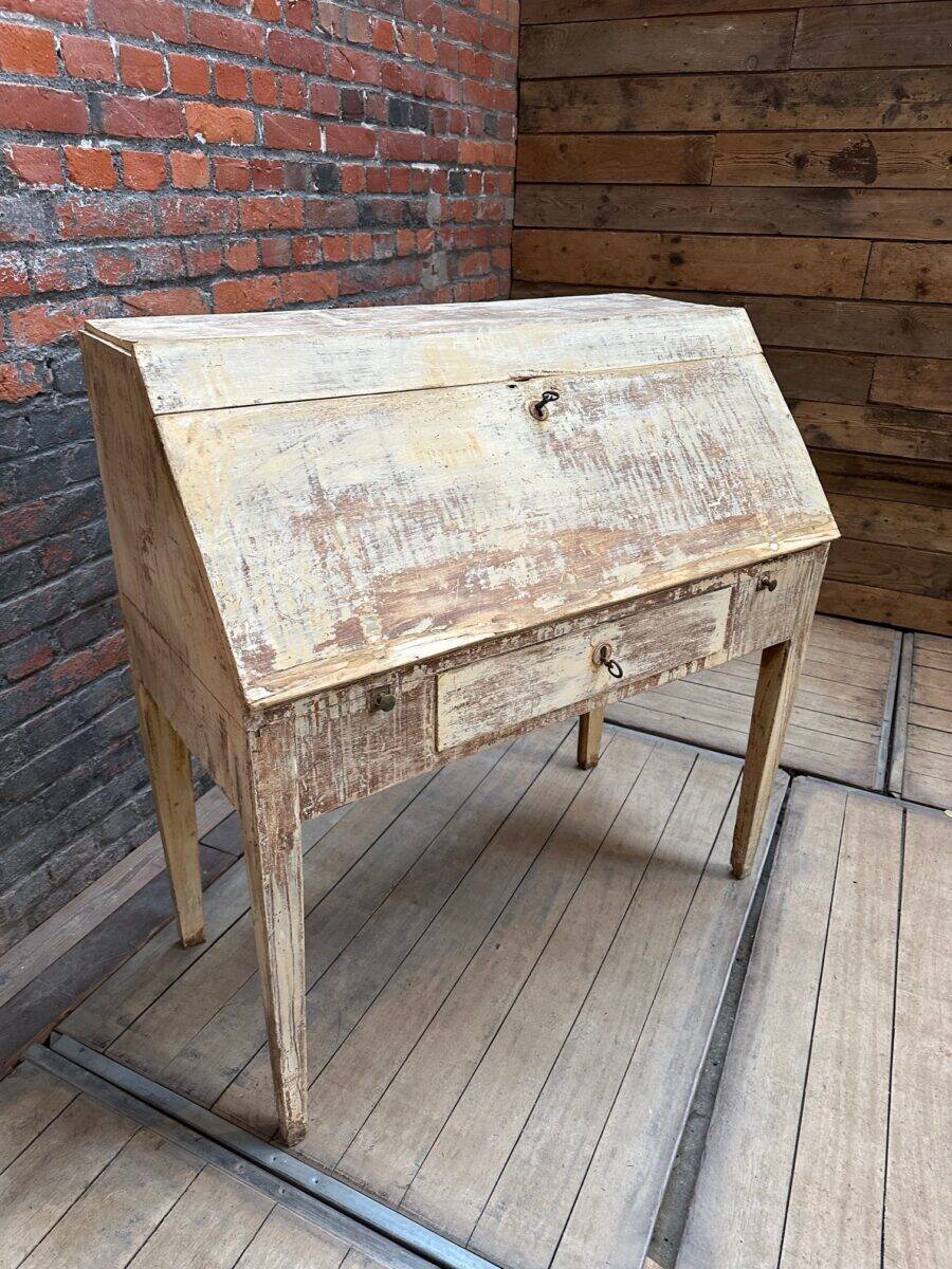 Secretary, late 19th century