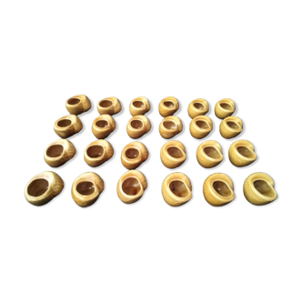 Set of 24 fire ceramic snail shells