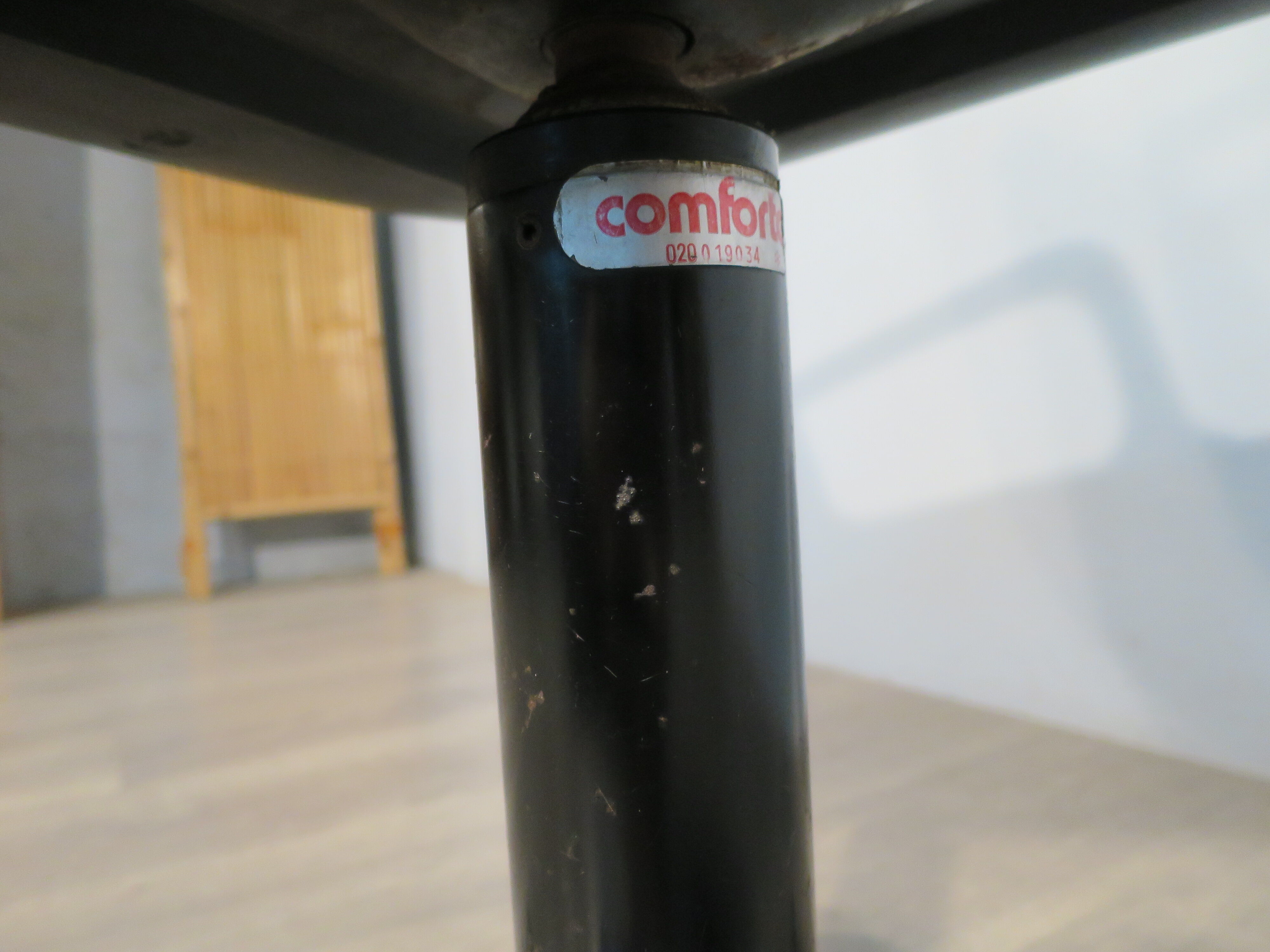 Comforto office chair, 70s