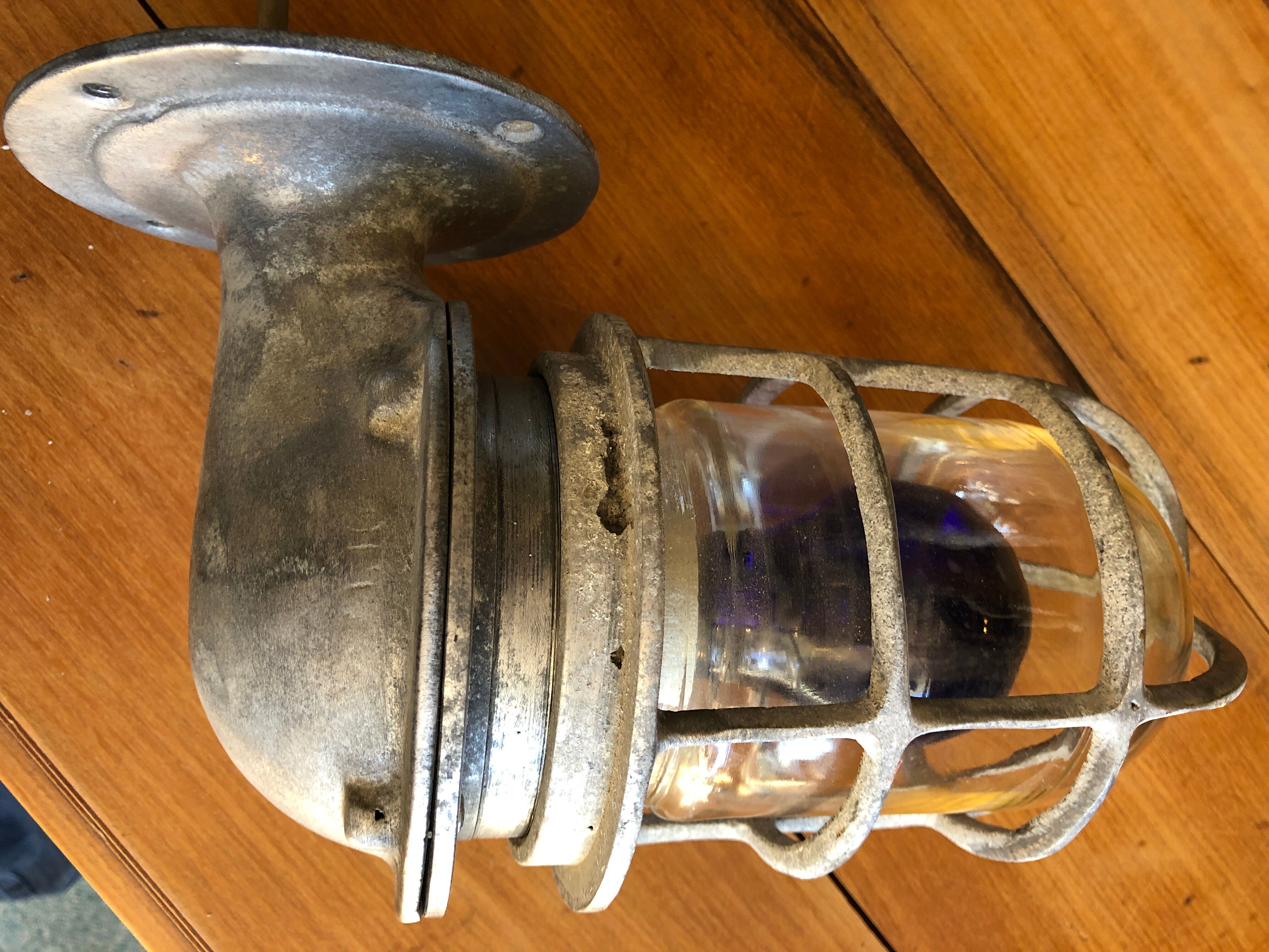 Apply Marine course lamp