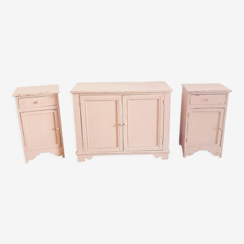 Chest of drawers and 2 bedside tables for children's room