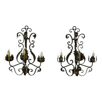 Appliques (la paire) en fer forgé à décor de feuillage