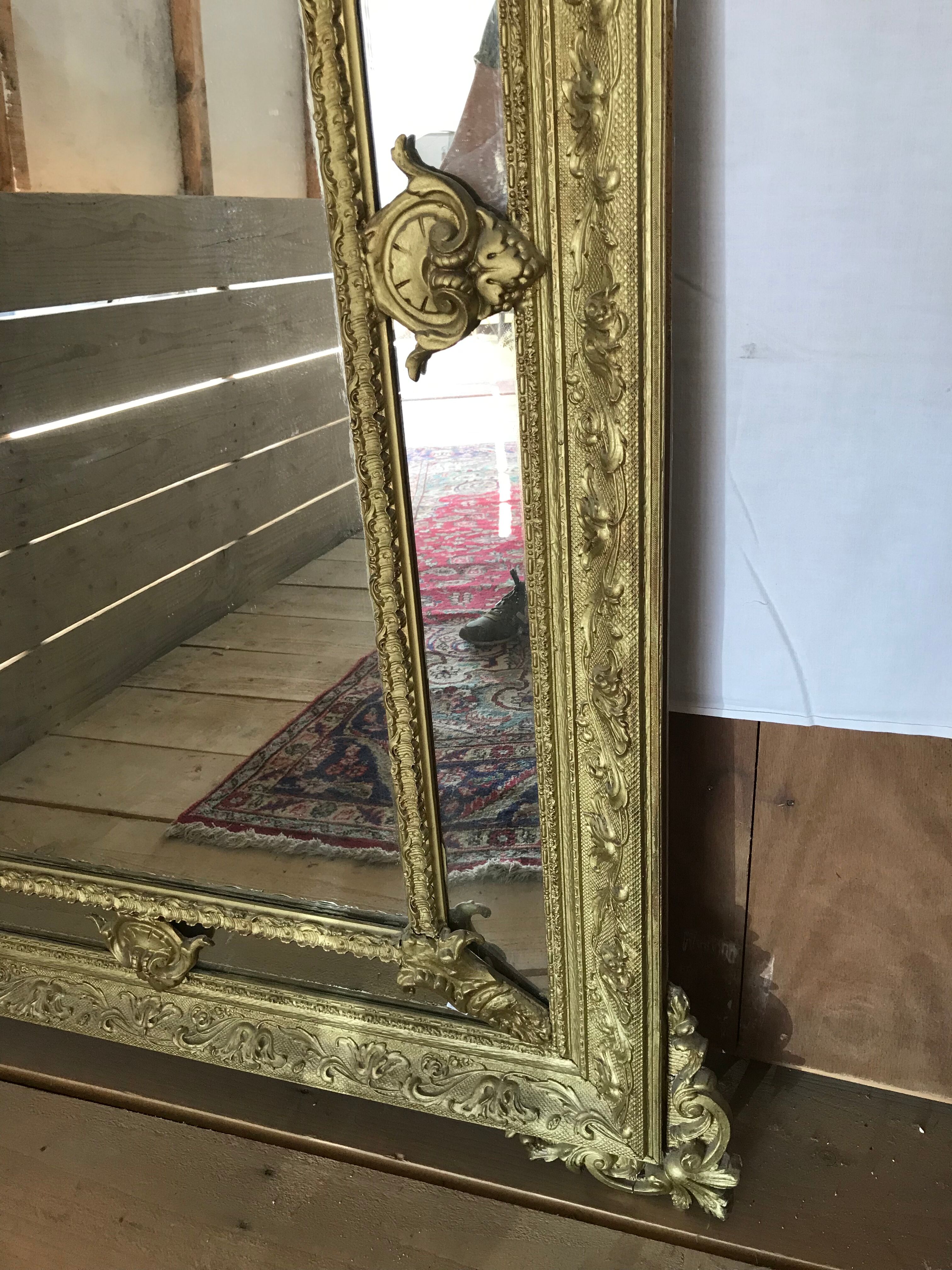 Miroir doré